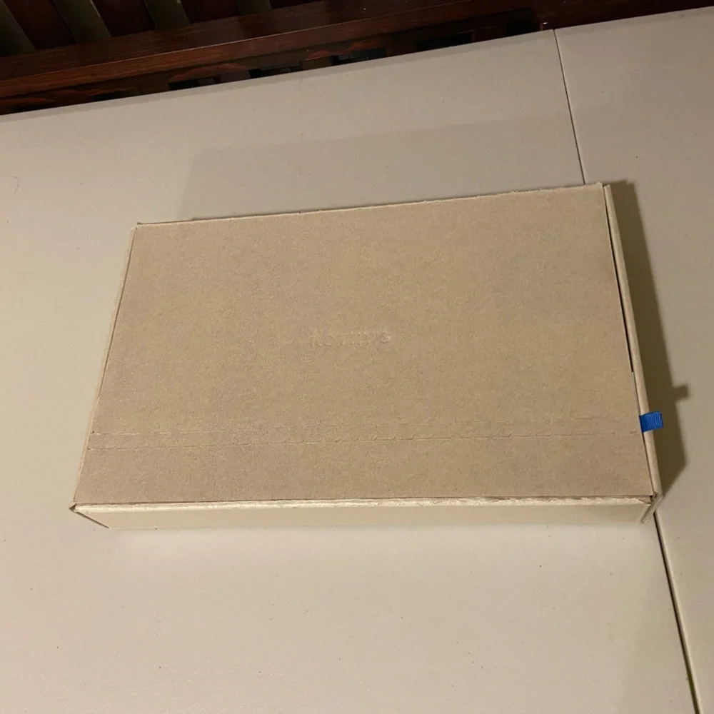 NWT Rothy's essential pouch - Picture 10 of 11